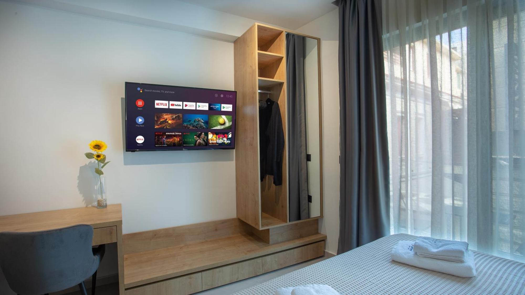 Sunflower Smartliving Suites Heraklion  Екстер'єр фото