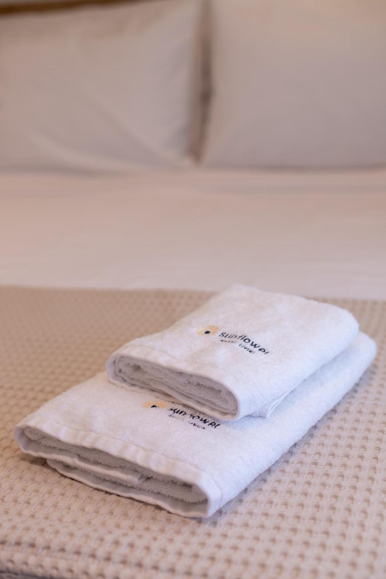 Sunflower Smartliving Suites Heraklion  Екстер'єр фото